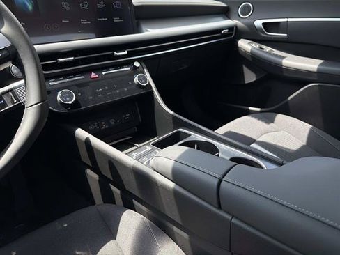 New 2026 Hyundai Sonata SEL FWD image 13