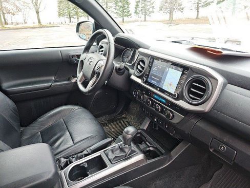 Used 2023 Toyota Tacoma Limited image 14