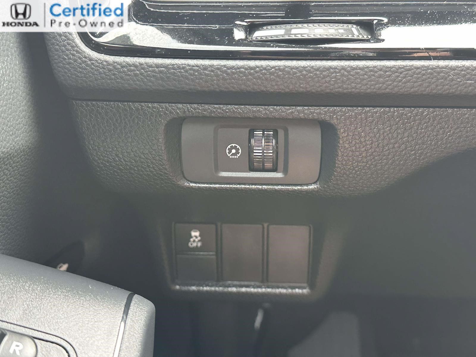 Certified 2025 Honda Civic Sport image 21