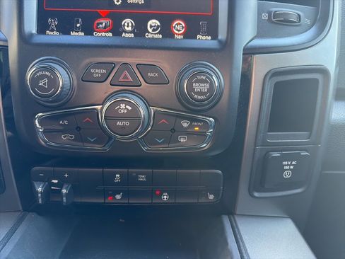 Used 2017 RAM 1500 Sport w/ Sublime Green Sport Package image 18