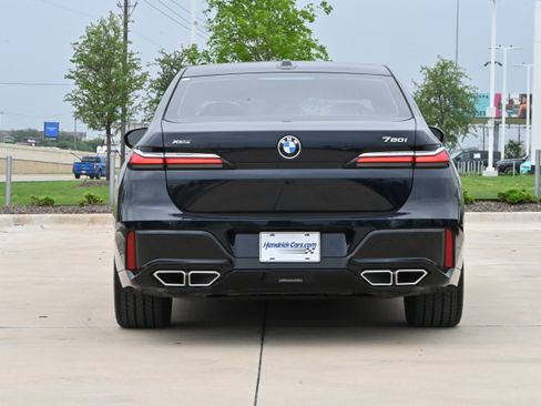 Certified 2024 BMW 760i xDrive AWD/4WD image 8