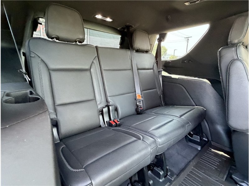 Used 2021 GMC Yukon Denali w/ Denali Premium Package RWD image 34