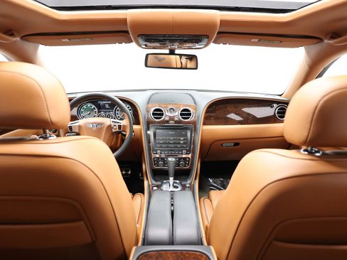 Used 2015 Bentley Flying Spur V8 image 16