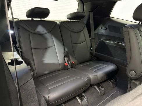Used 2023 Cadillac XT6 Premium Luxury AWD/4WD image 13