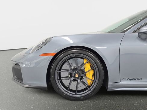 New 2026 Porsche 911 Carrera GTS RWD image 10