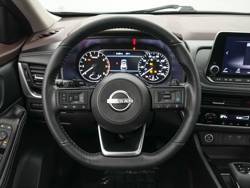 Used 2023 Nissan Rogue SV w/ SV Premium B Package AWD/4WD image 14