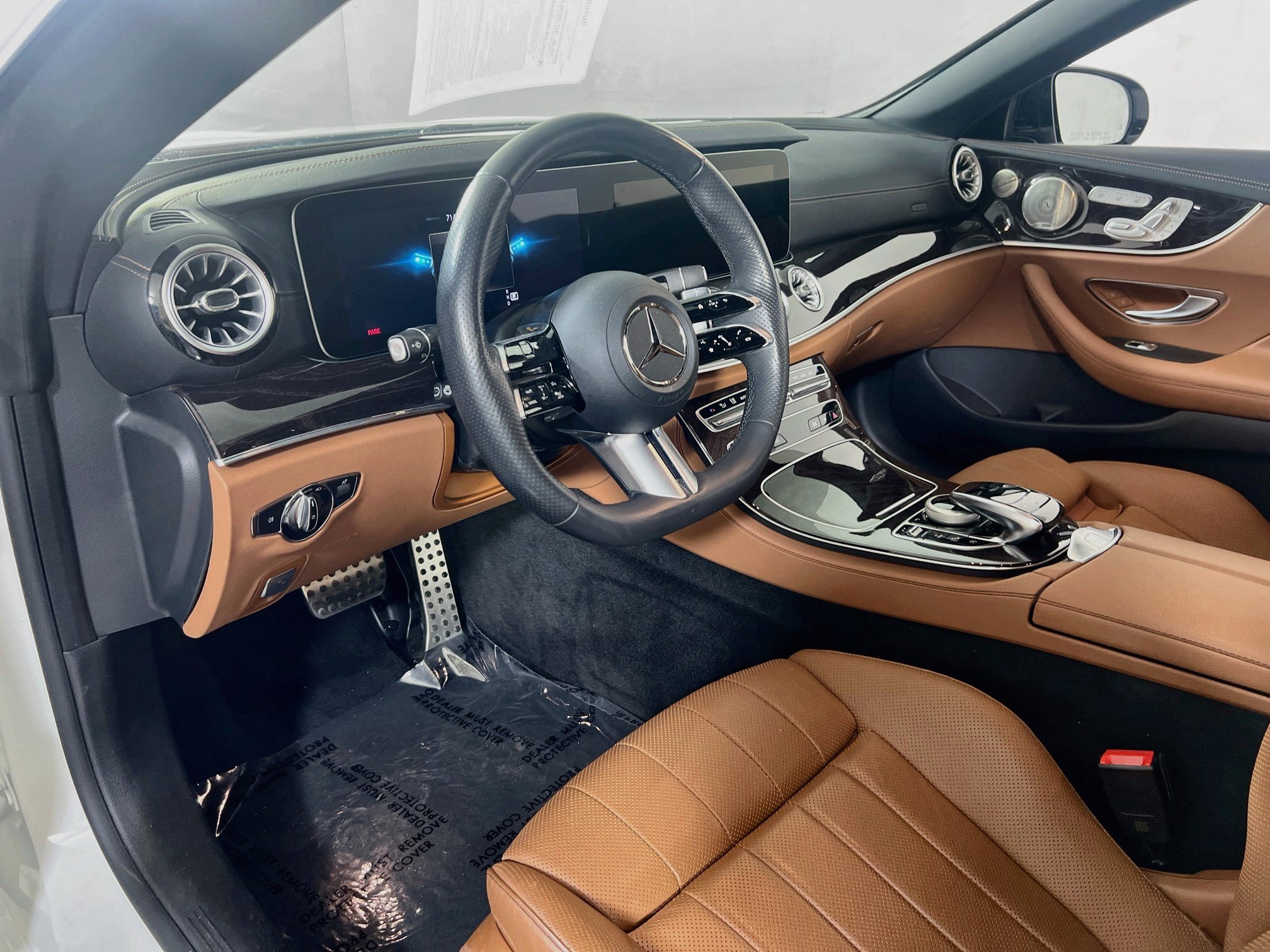 Used 2023 Mercedes-Benz E 450 4MATIC Cabriolet image 9