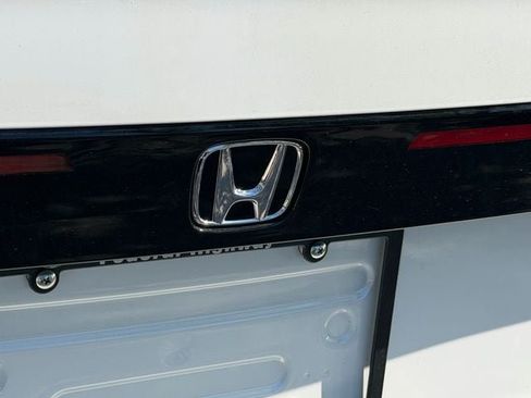 Used 2025 Honda Accord Touring image 16
