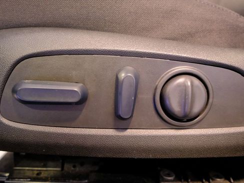 Used 2024 Chevrolet Malibu LT image 39