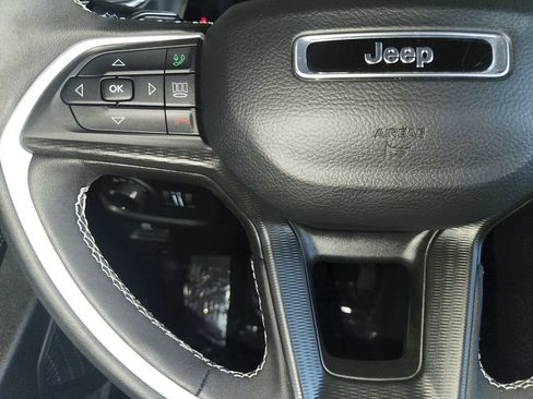 Used 2024 Jeep Grand Cherokee L Altitude RWD image 26