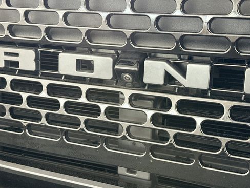Used 2022 Ford Bronco Wildtrak AWD/4WD image 32