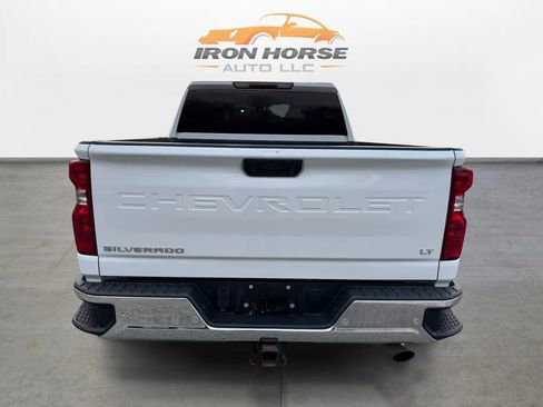 Used 2022 Chevrolet Silverado 2500 LT w/ Convenience Package image 6