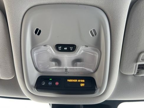 Used 2023 Chevrolet TrailBlazer LT w/ Convenience Package image 17