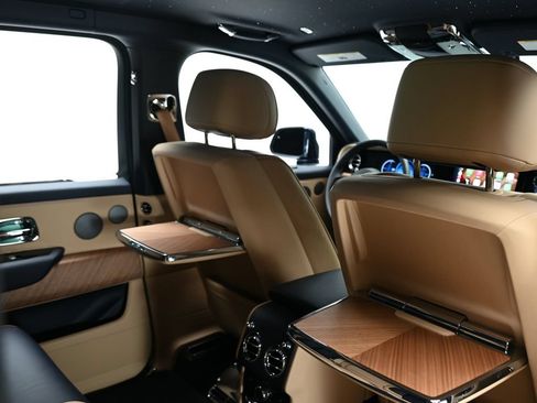 New 2026 Rolls-Royce Cullinan AWD/4WD image 15