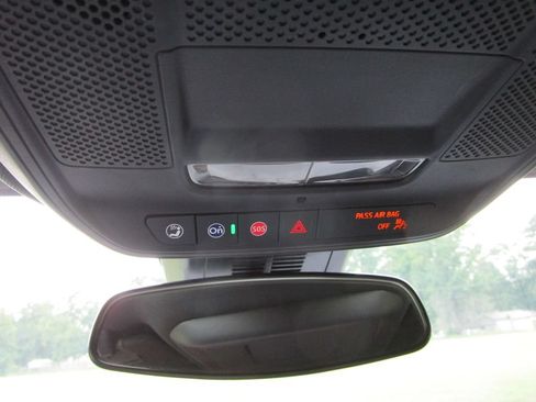 Used 2025 Chevrolet Equinox LT FWD image 36