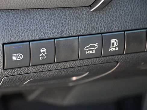 Used 2023 Toyota Camry XSE FWD image 22