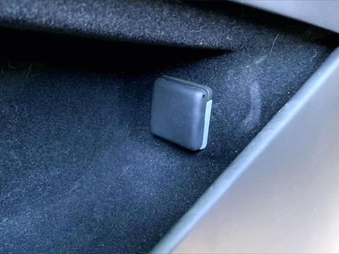 Certified 2024 Cadillac Escalade ESV V w/ LPO, ONYX Package image 36