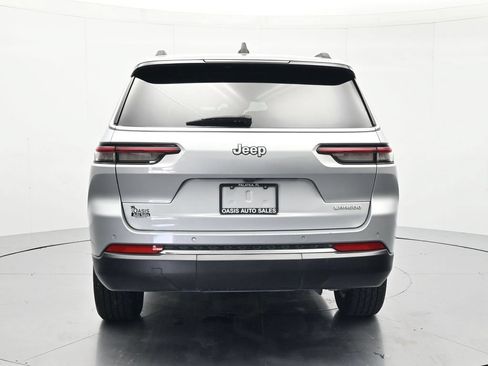 Used 2024 Jeep Grand Cherokee L Laredo RWD image 6