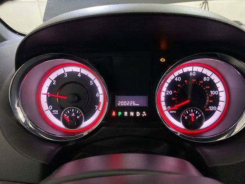 Used 2017 Dodge Grand Caravan SE FWD image 40