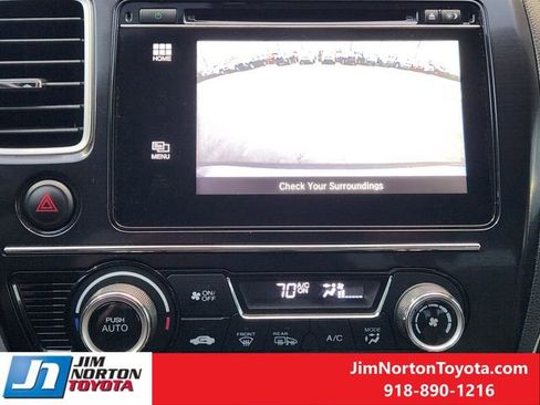 Used 2015 Honda Civic Hybrid Sedan image 20