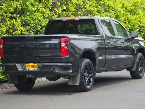 Used 2023 Chevrolet Silverado 1500 Custom w/ LPO, Dark Essentials Package AWD/4WD image 4