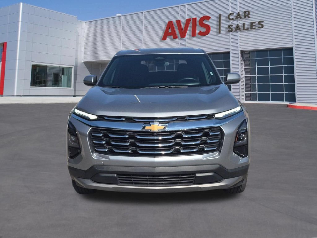 Used 2026 Chevrolet Equinox LT FWD image 2