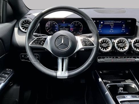 Used 2024 Mercedes-Benz GLA 250 image 6