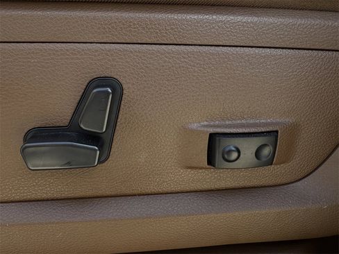 Used 2024 RAM 3500 Limited w/ Towing Technology Group image 27