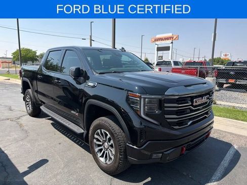 Used 2022 GMC Sierra 1500 AT4 w/ AT4 Premium Package AWD/4WD image 1