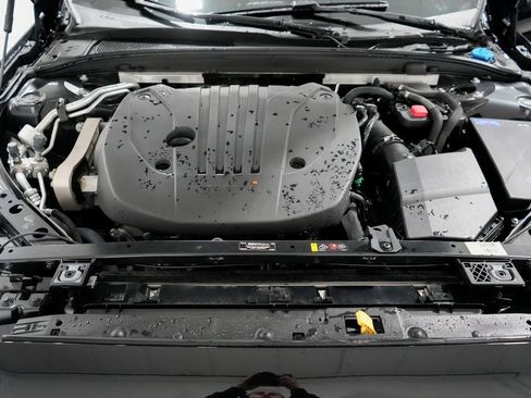 Used 2023 Volvo V60 B5 Cross Country Ultimate w/ Climate Package image 37