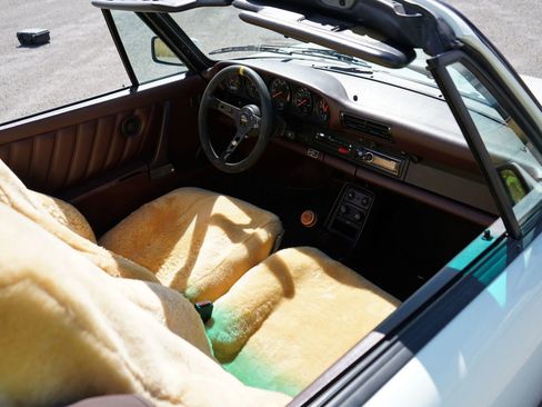 Used 1987 Porsche 911 Carrera image 9