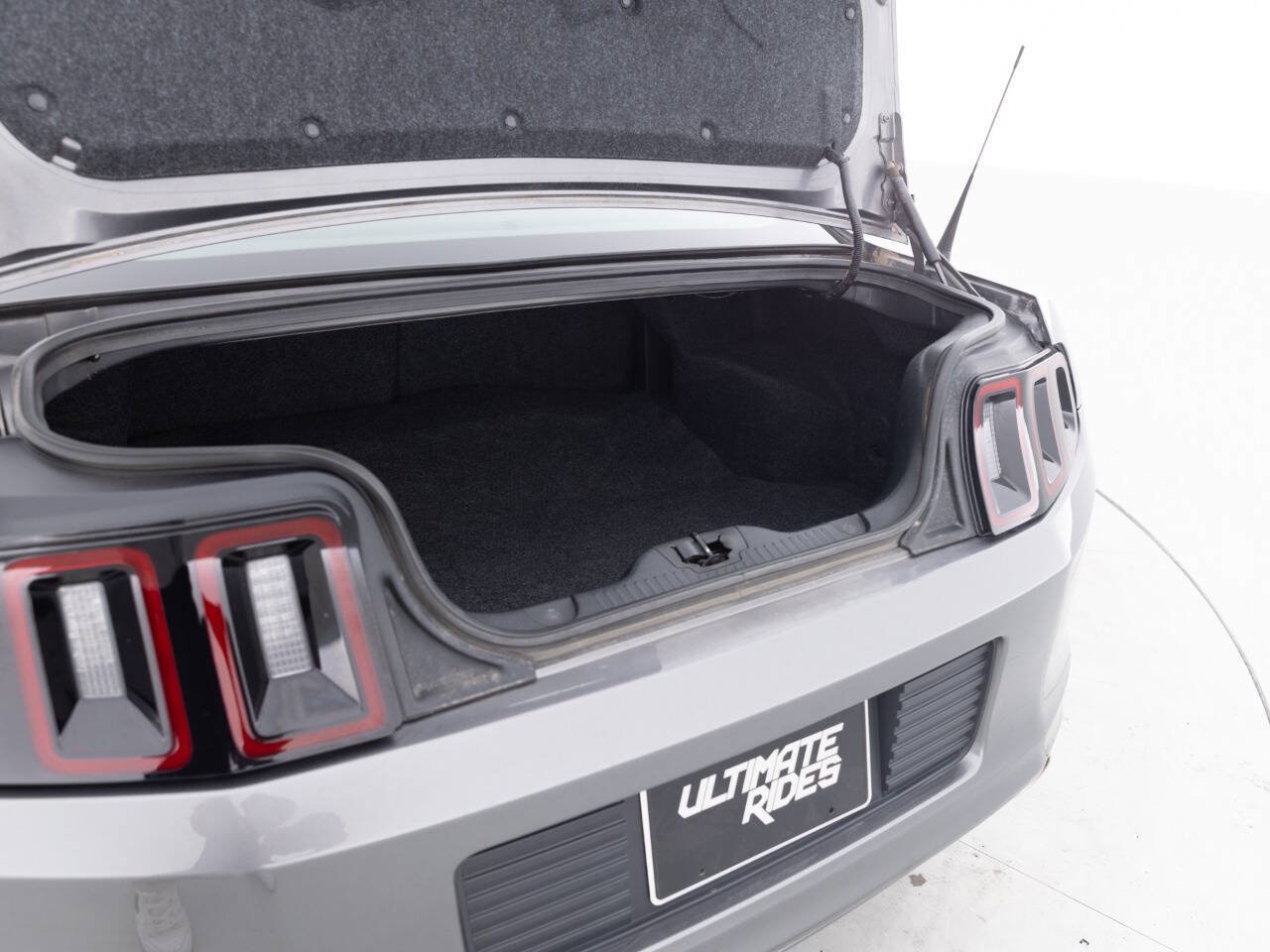 Used 2014 Ford Mustang Coupe RWD image 34