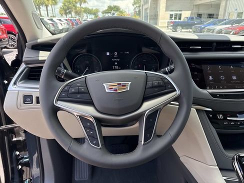 New 2026 Cadillac XT5 Premium Luxury w/ Driver Assist Package FWD image 25