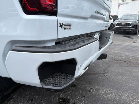 Used 2026 GMC Sierra 1500 Denali AWD/4WD image 10