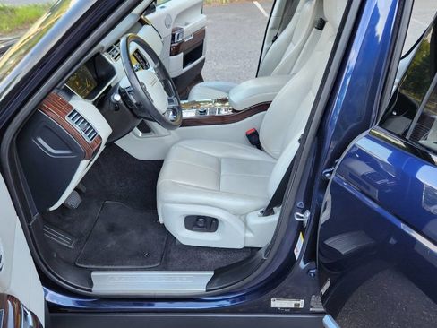 Used 2016 Land Rover Range Rover image 28
