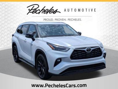 Certified 2025 Toyota Highlander XLE