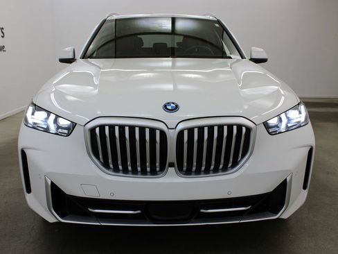 Used 2025 BMW X5 xDrive50e AWD/4WD image 7
