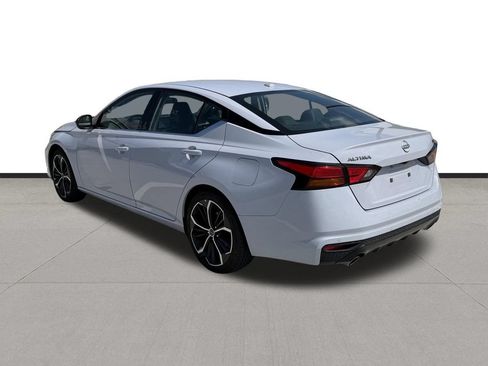 Used 2024 Nissan Altima 2.5 SR FWD image 7