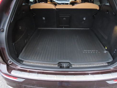 Used 2018 Volvo XC60 T6 Inscription w/ Luxury Seat Package image 13