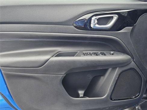 New 2026 Jeep Compass Latitude AWD/4WD image 14