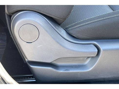 Used 2022 Mitsubishi Outlander ES image 23