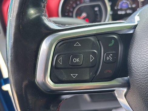 Used 2021 Jeep Gladiator Rubicon AWD/4WD image 9