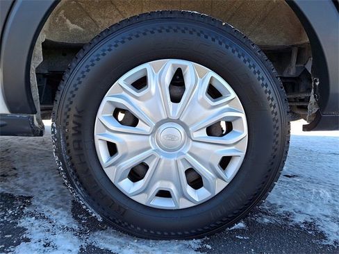 Used 2015 Ford Transit 150 XLT image 10