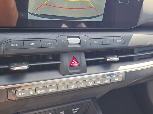 New 2026 Kia K4 FWD image 22