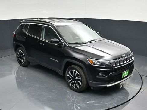 Certified 2022 Jeep Compass Limited image 46