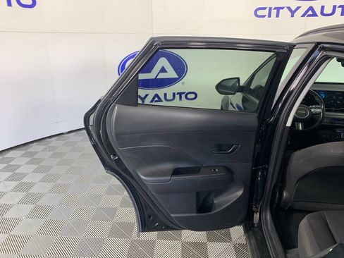 Used 2024 Hyundai Kona SEL FWD image 30