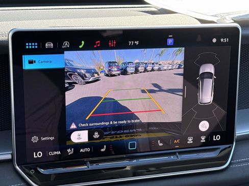 New 2026 Volkswagen Tiguan SE FWD image 26