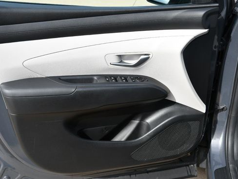 Used 2026 Hyundai Tucson SEL image 9