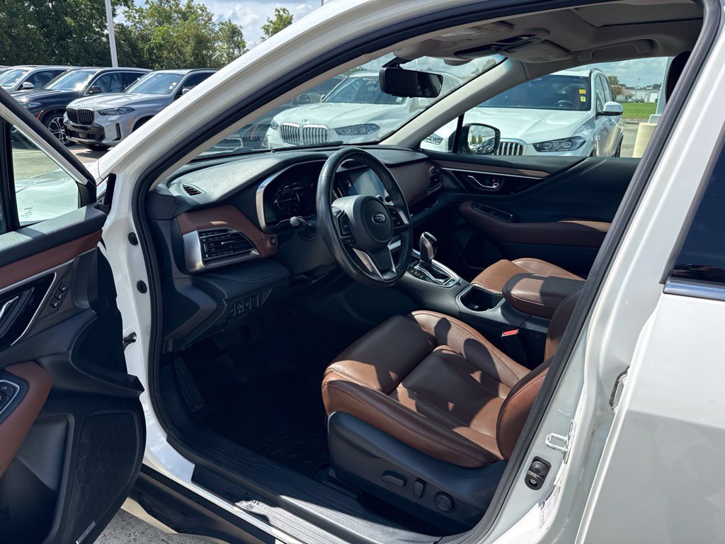 Used 2022 Subaru Outback Touring AWD/4WD image 12