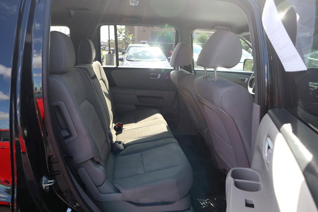 Used 2015 Honda Pilot LX image 12